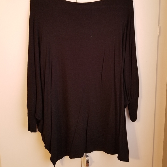 Emma Rose Batwing Sleeve Blouse W/ Gold Sequins - Picture 5 of 5